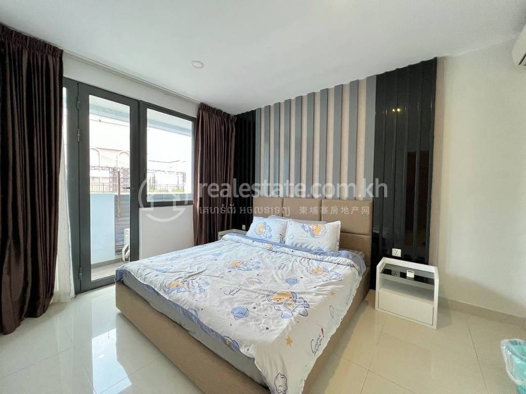 Apartment For Rent in Tonle Bassac, Chamkarmon, Phnom Penh