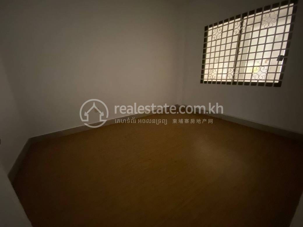 Shophouse Na prodej in Boeng Reang, Daun Penh, Phnom Penh