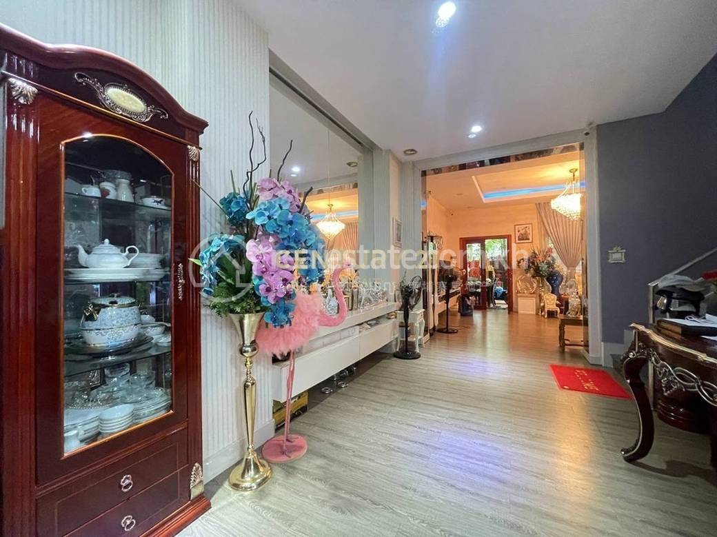 วิลล่าแฝด ราคา $295,000
