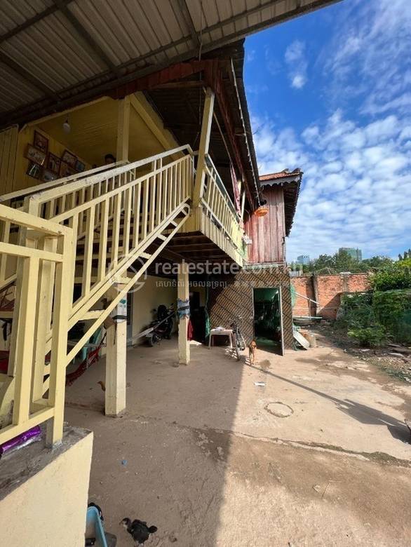 378 sqm Land Size Lot For Sale for $900,000