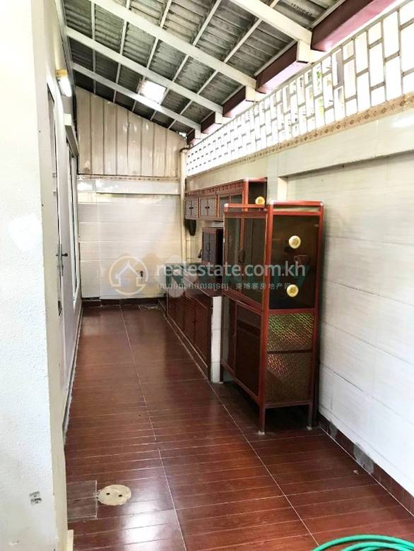Twin Villa For Sale in Nirouth, Chbar Ampov, Phnom Penh