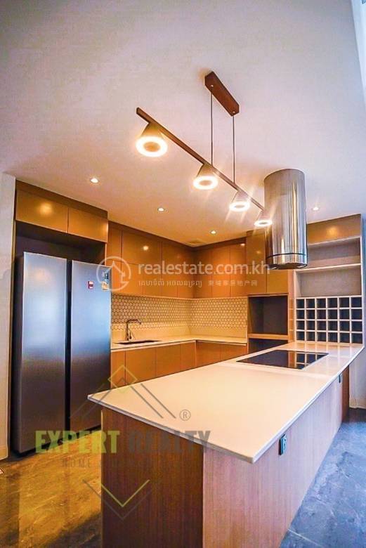Apartmán se službami K pronájmu in Boeung Kak 2, Toul Kork, Phnom Penh