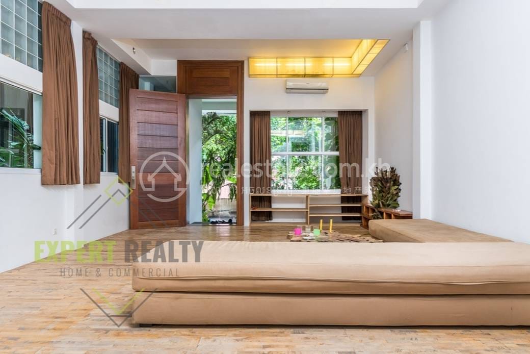 House and lot For Rent in Tonle Bassac, Chamkarmon, Phnom Penh