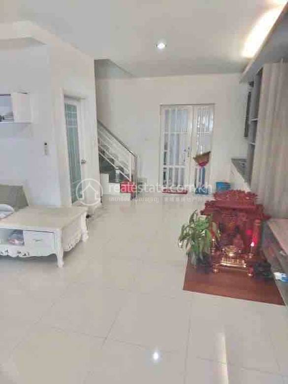 $650 Villa