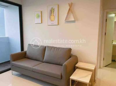 $800 Condo