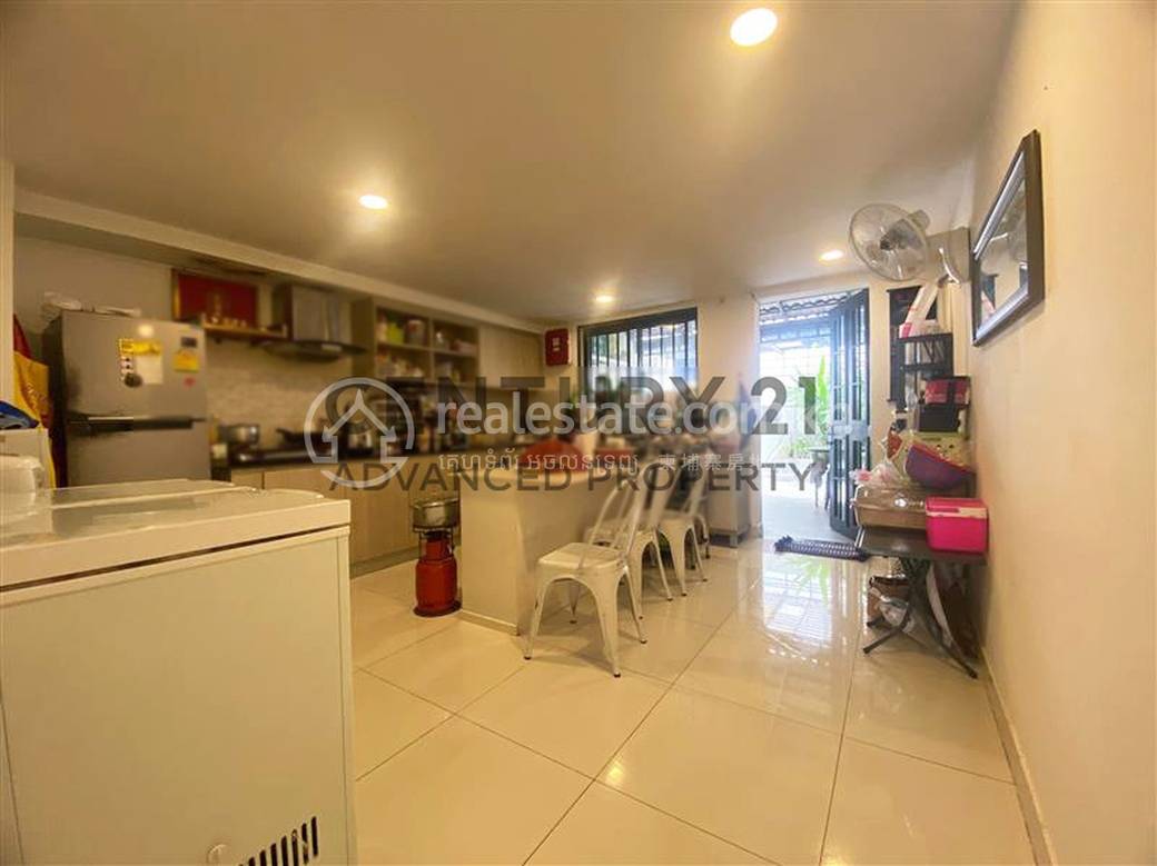 4卧室店屋出售，价格$157,000
