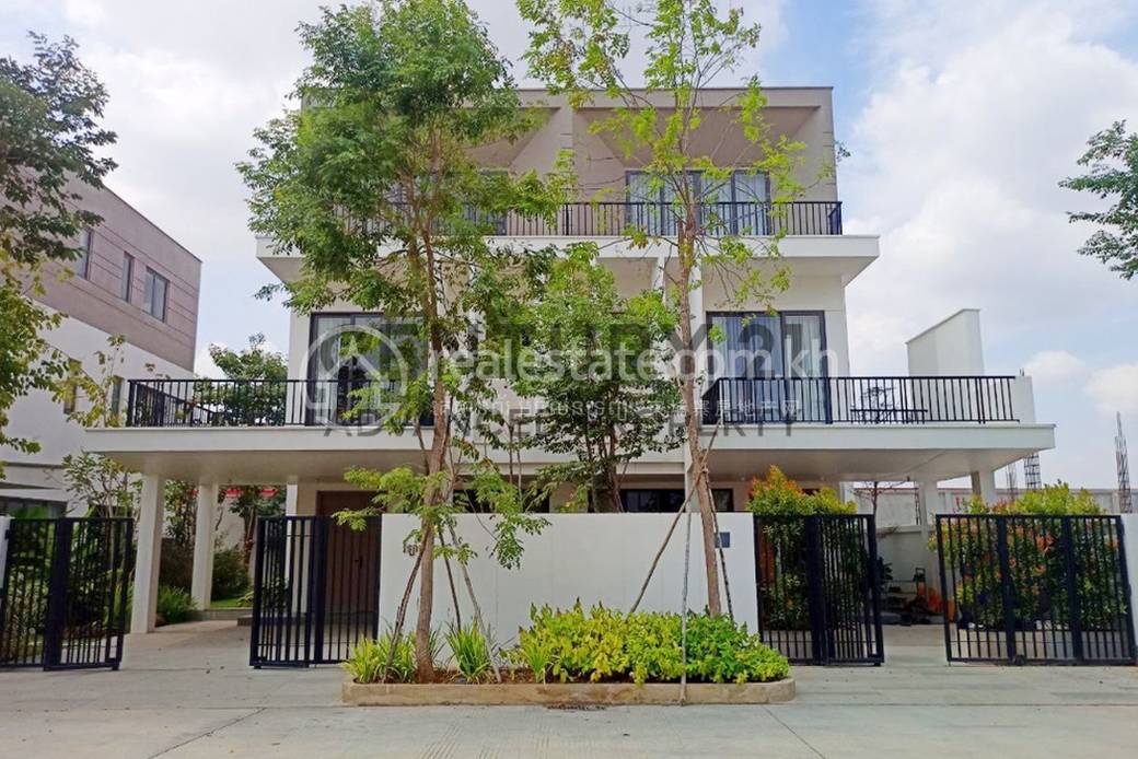 5 Bedrooms Dvojvila Na prodej for $282,000
