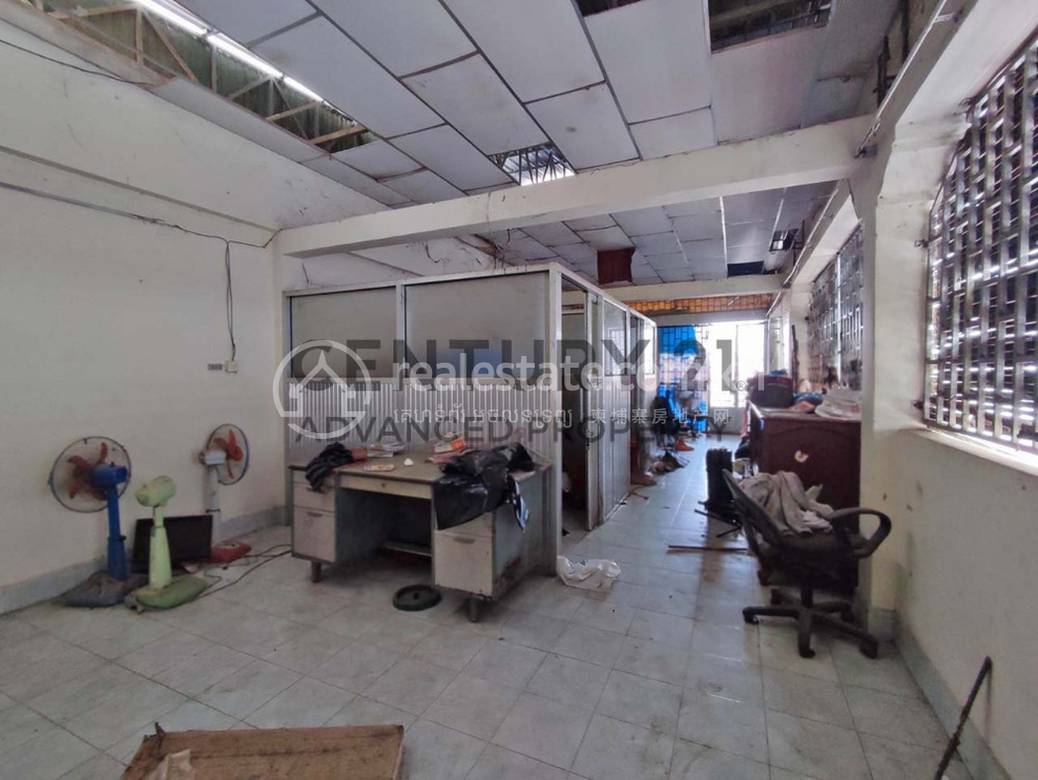แฟลต สำหรับขาย ใน Russey Keo $750,000