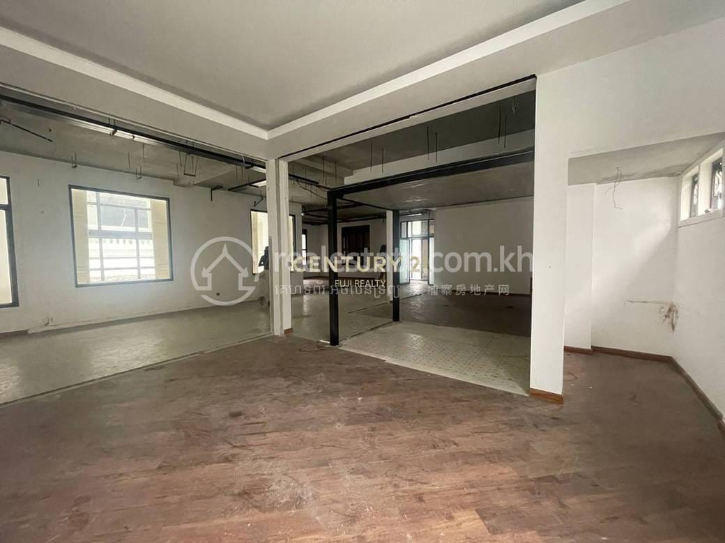 Boeng Keng Kang别墅出租，价格$7,500