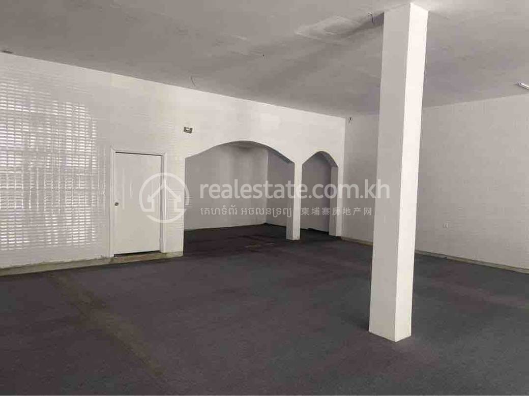 Shophouse For Rent in Boeng Keng Kang $4,500