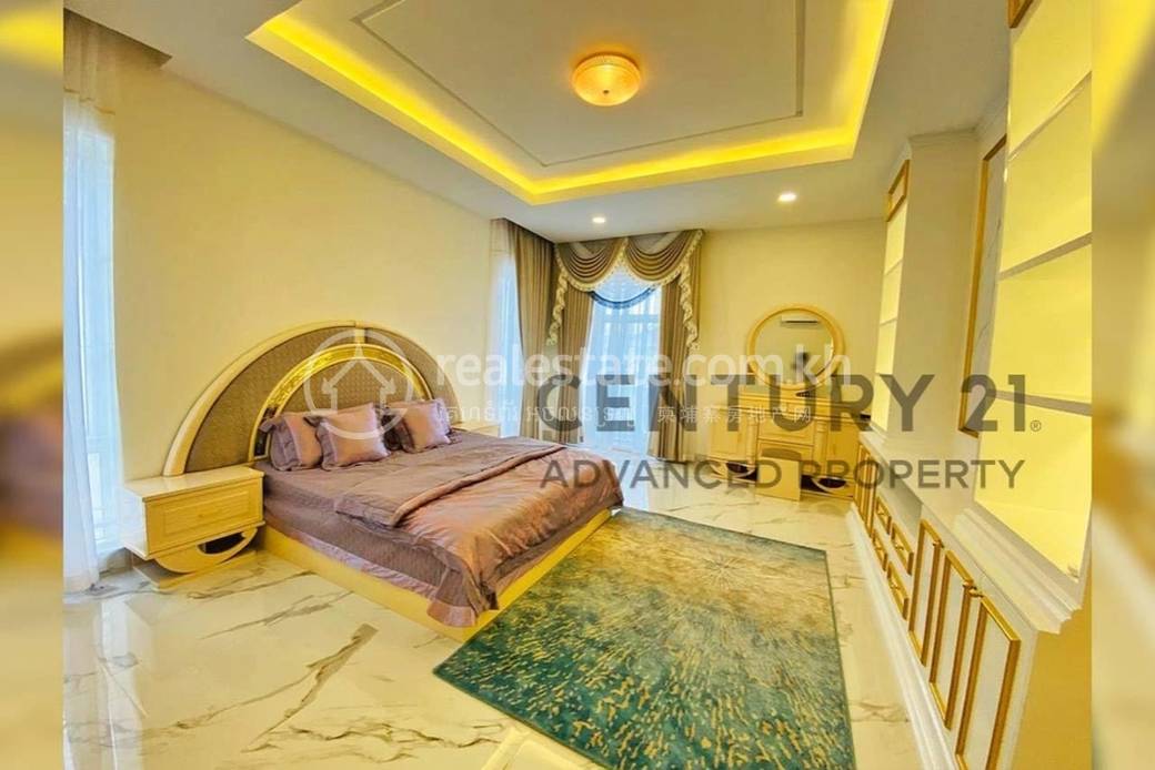 6 Bedrooms Twin Villa For Sale for $2,400,000