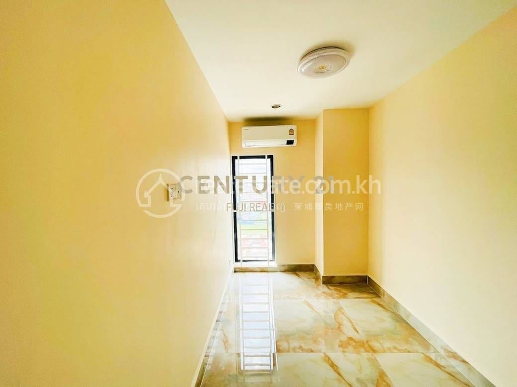 Toul Kork Apartmán K pronájmu in Toul Kork