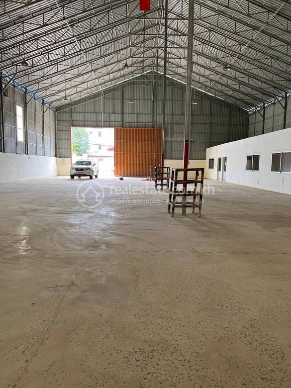 1,000 sqm Living Size Склад Для Аренды in Sen Sok