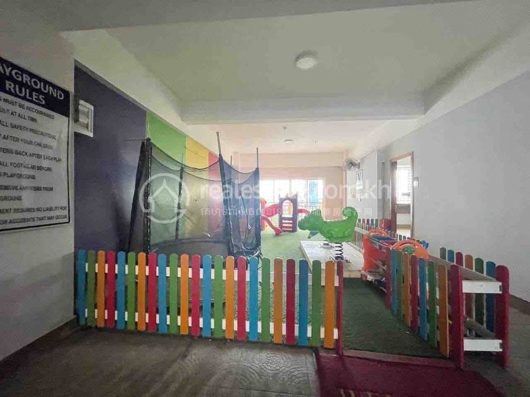Chamkarmon에 있는 서비스드 아파트 For Sale & Rent $260,000