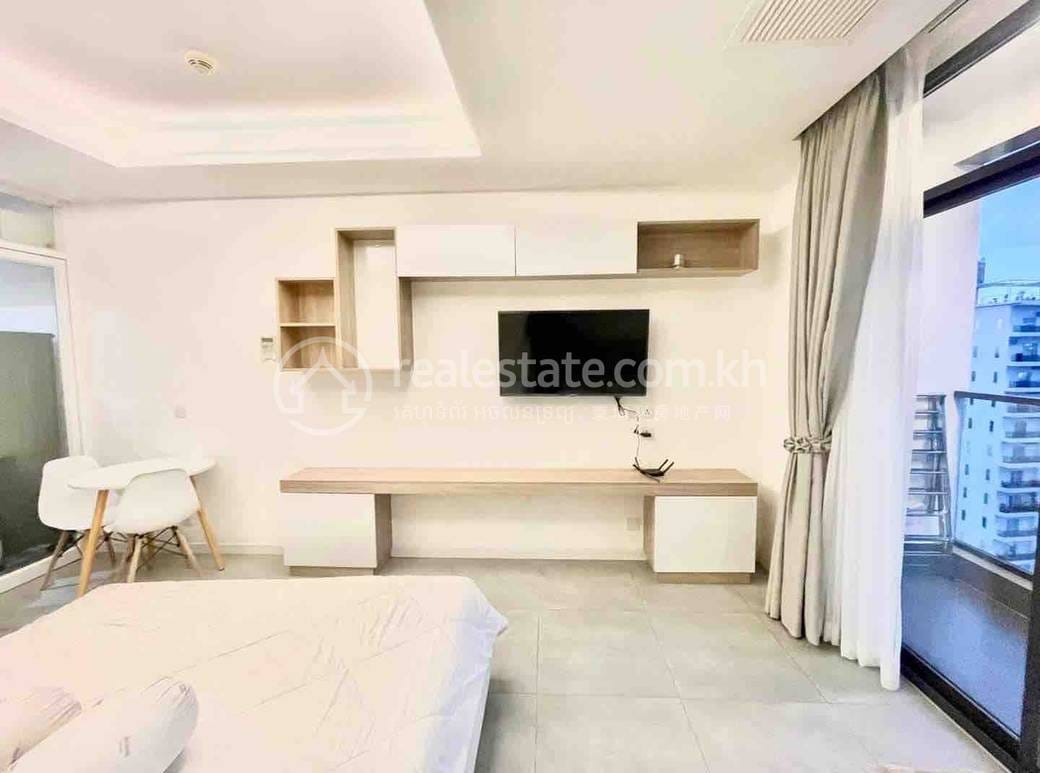 Condo K pronájmu in Chamkarmon $900
