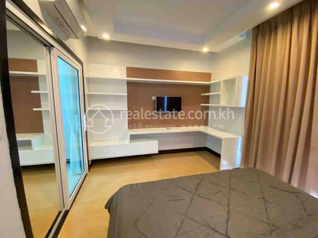 ផ្ទះល្វែង តម្លៃ $500