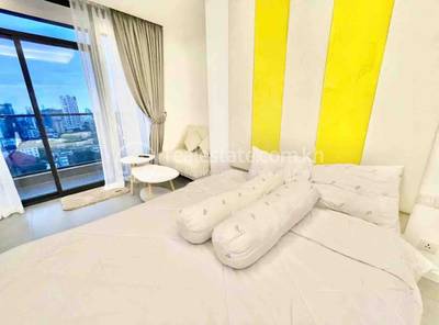 $900 Condo