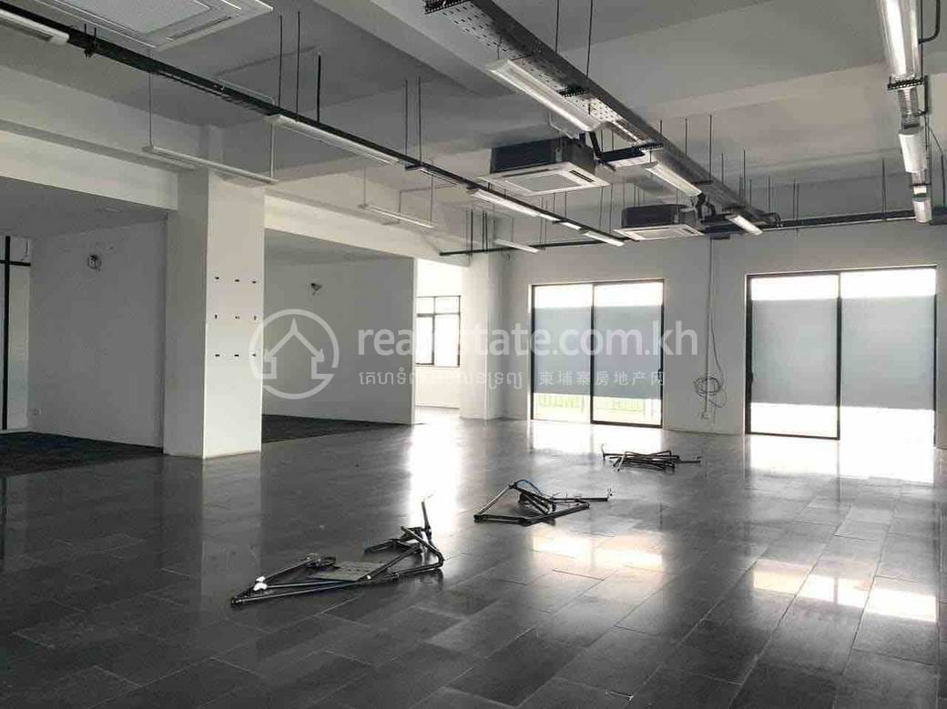 อาคารสำนักงาน สำหรับเช่า ใน พนมเปญทเมย, แซนสก, พนมเปญ