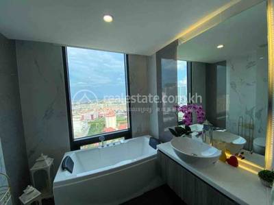 Condo For Rent with 1 Parking Space