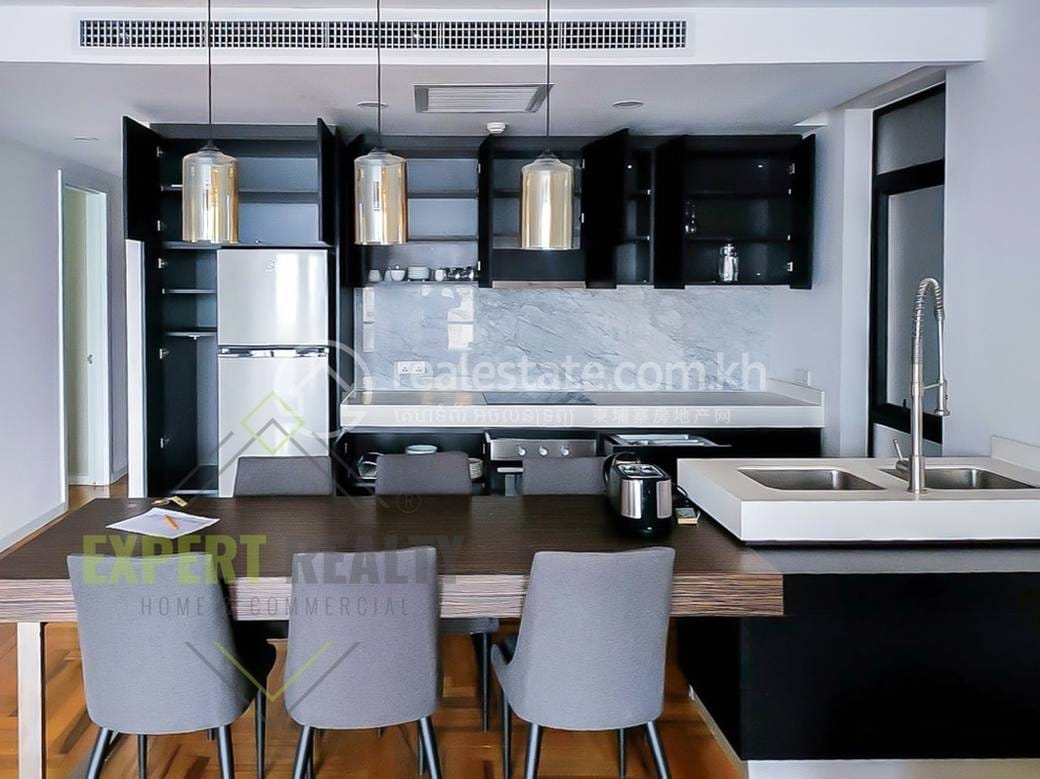 Chamkarmon套房出租，价格$1,600