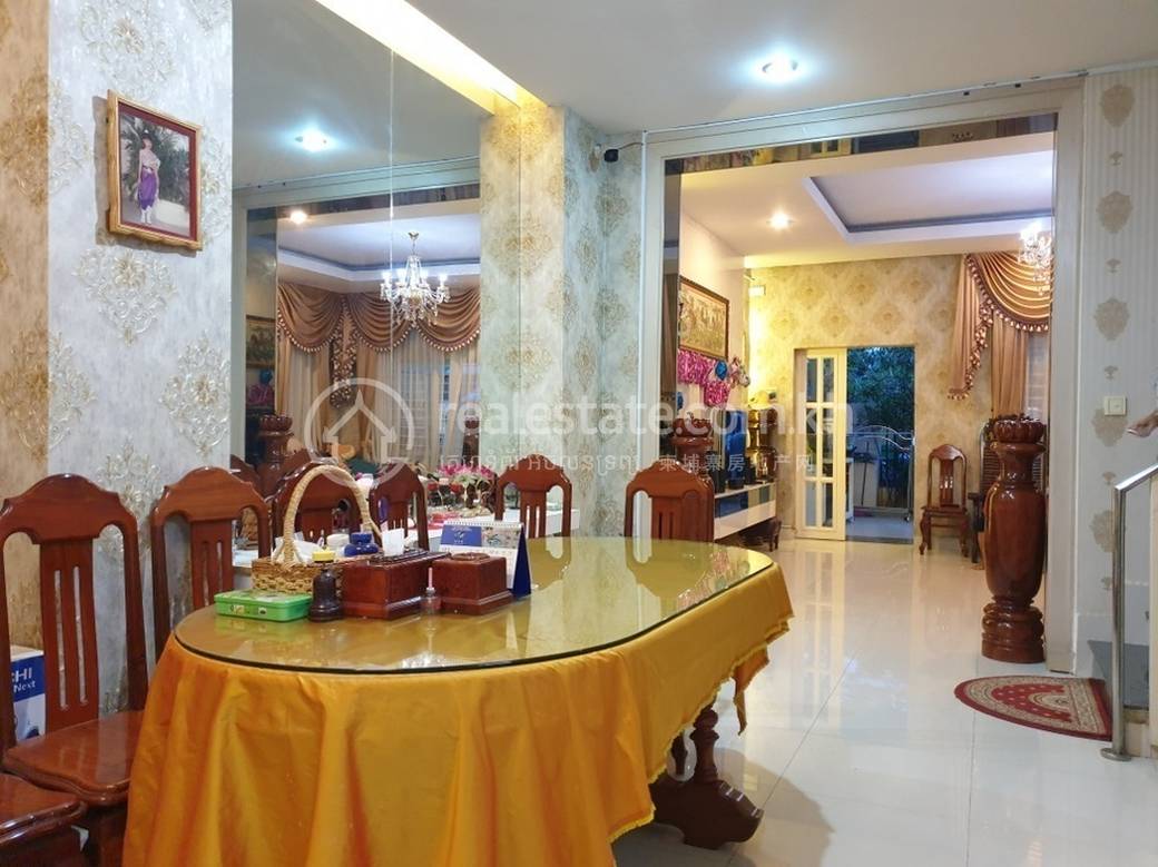 Tuol Sangkae 1 Twin Villa For Sale in Tuol Sangkae 1
