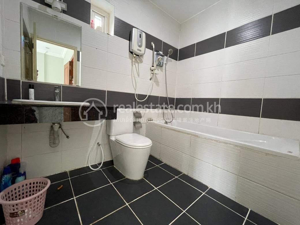 Chamkarmon House and lot For Rent in Chamkarmon