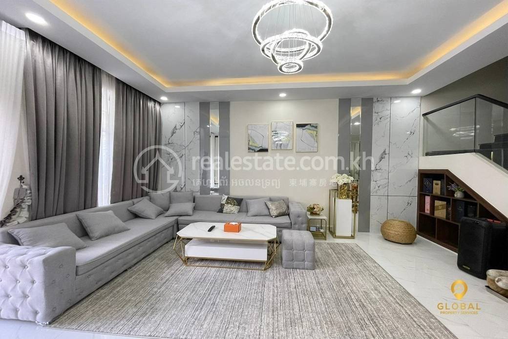 Preaek Aeng Maison en rangée À vendre à Preaek Aeng