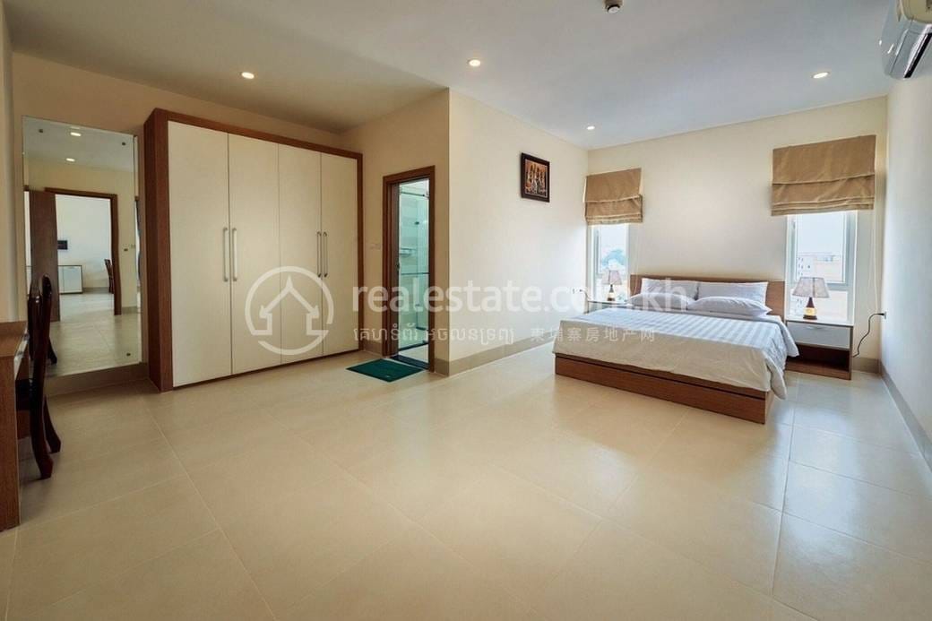 Daun Penh Serviced Apartment For Rent in Chakto Mukh Daun Penh $1,200