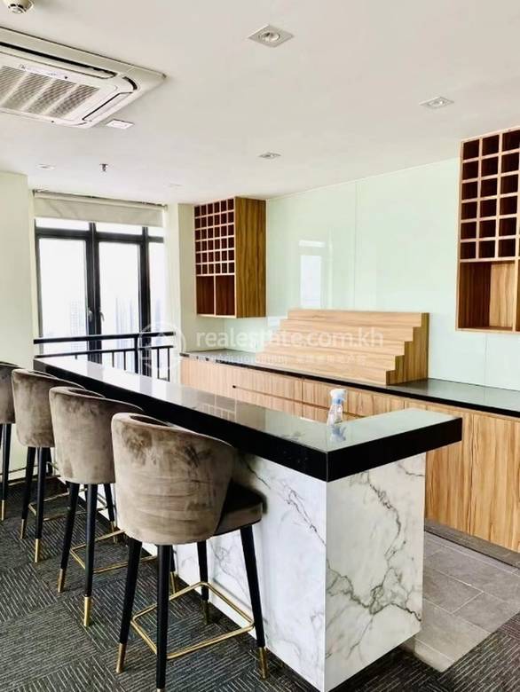 Chamkarmon อาคารสำนักงาน สำหรับขาย ใน Tonle Bassac Chamkarmon $1,720,000