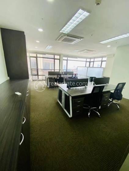 อาคารสำนักงาน ราคา $1,720,000