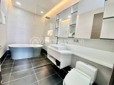 Apartment For Rent in Chamkarmon $2,500