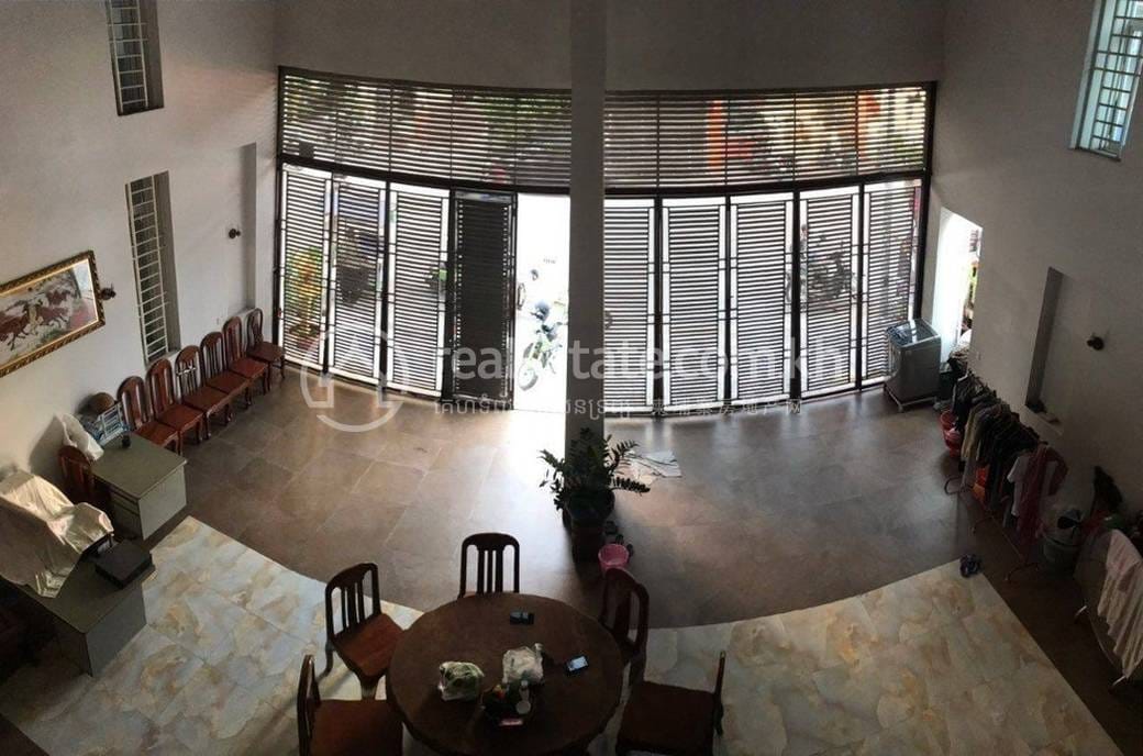 Chamkarmon建筑出租，价格$4,500
