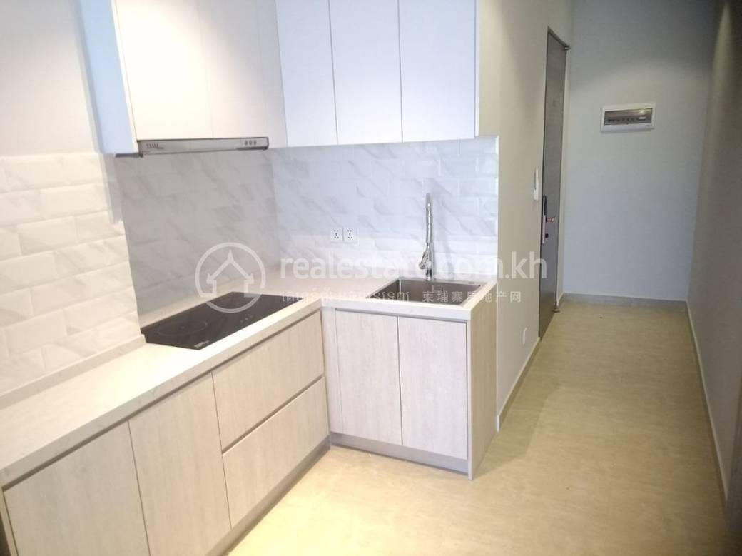 Toul Kork เซอร์วิสอพาร์ทเม้นท์ สำหรับเช่า ใน Boeung Kak 1 Toul Kork $380