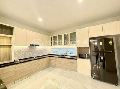 Nirouth House and lot For Sale & Rent à Nirouth