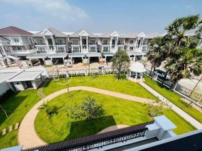 Chbar Ampov别墅出租，位于NirouthChbar Ampov，价格$25,000
