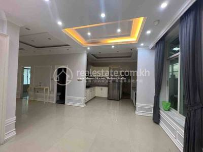 Apartment For Rent with 4 Parking Space