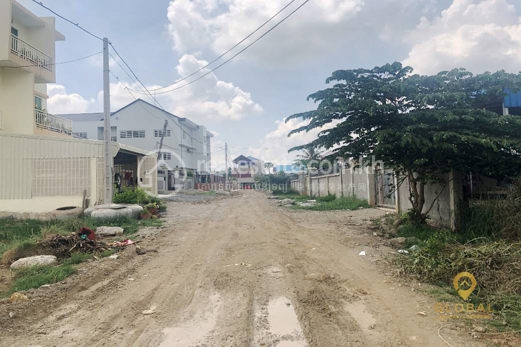 Pozemky Na prodej in Sen Sok $944,000