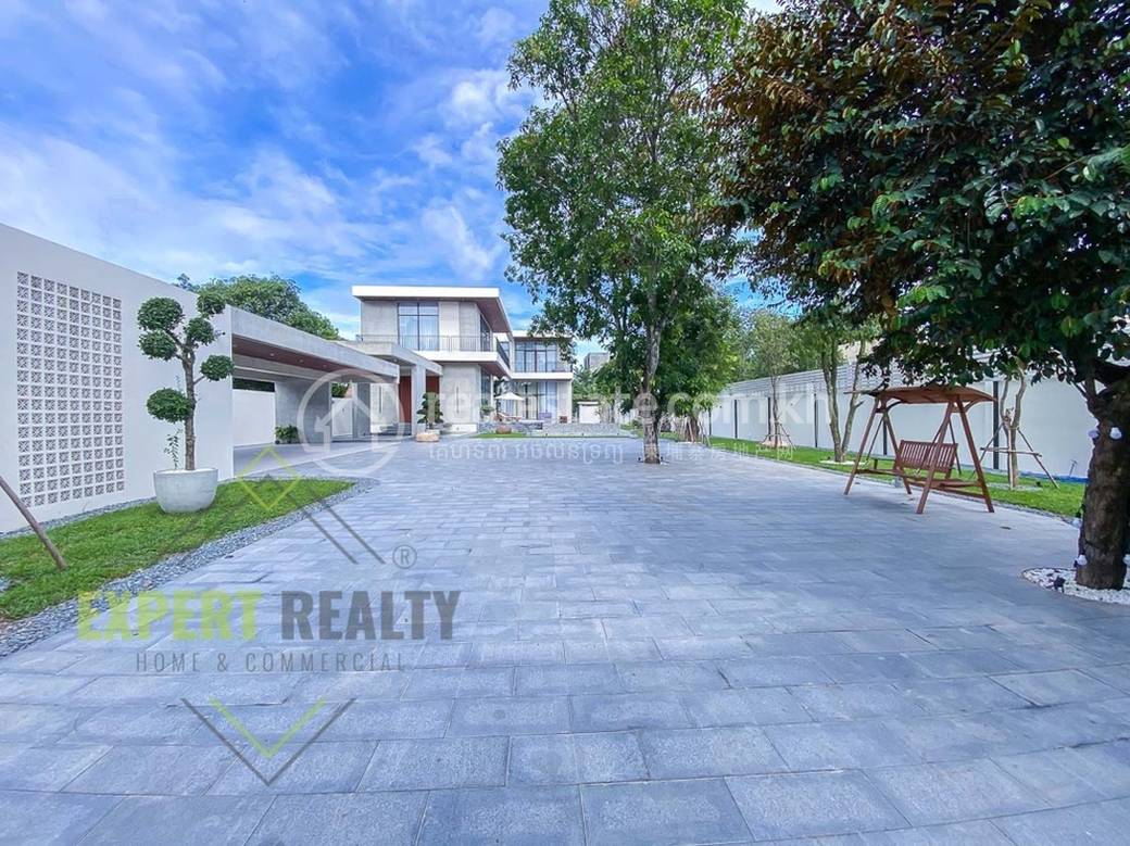 Вилла Для Продажи in Chbar Ampov $3,950,000