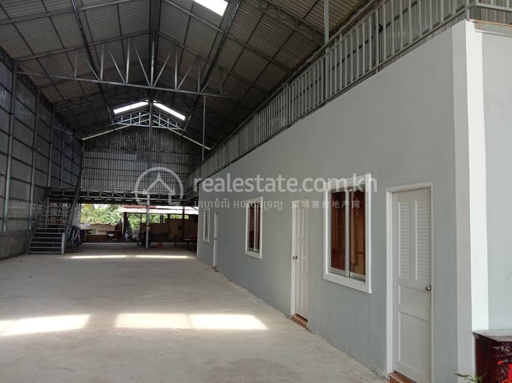 Warehouse For Sale in កំពុងប្រាសាទ 15, Roka Kong II, Mukh Kampul, Kandal
