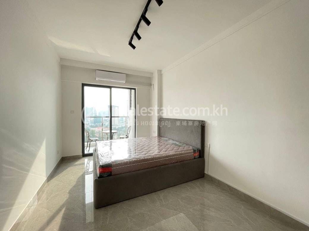 $450 Condo