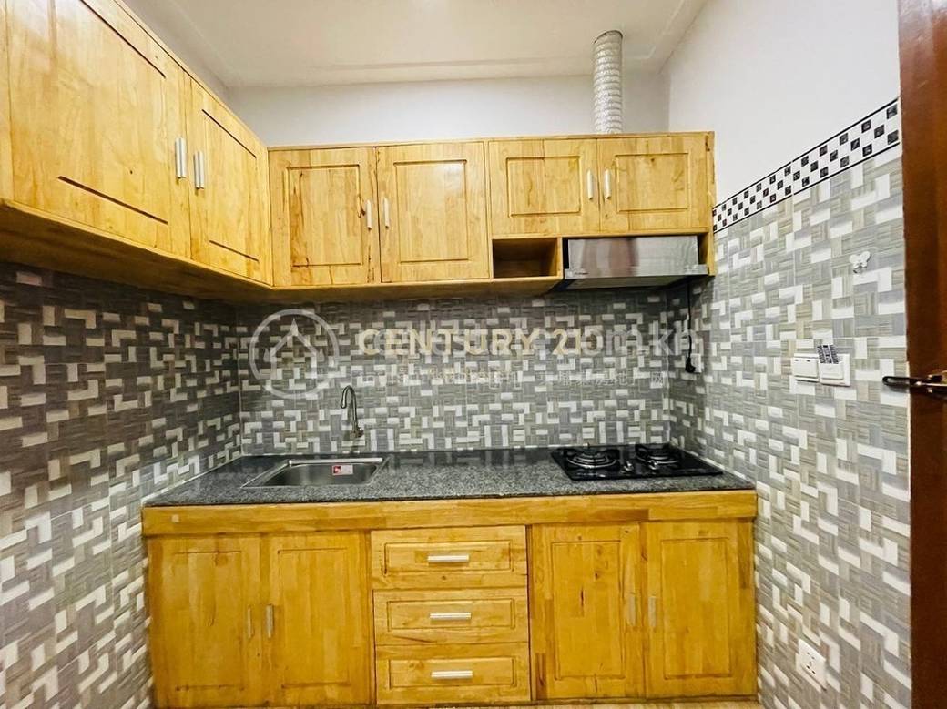 Apartment For Rent in Chamkarmon $300