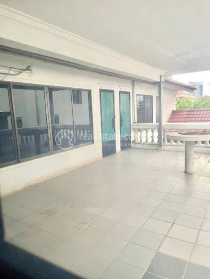 Villa For Rent in Boeng Reang, Daun Penh, Phnom Penh