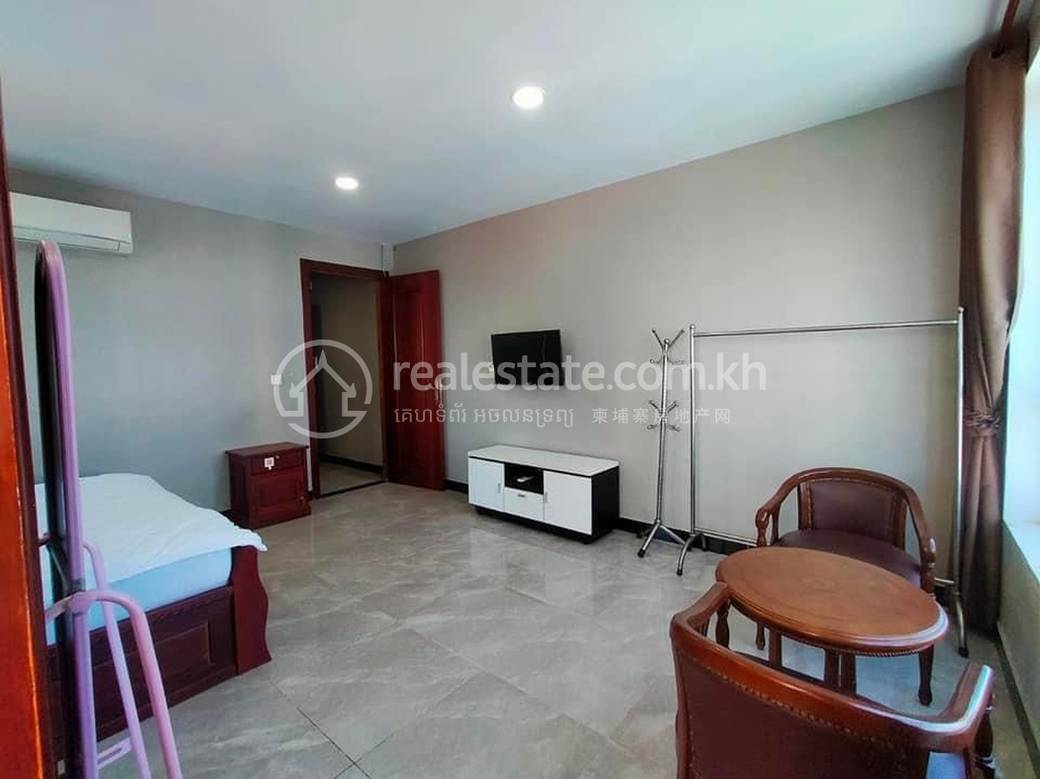 Chamkarmon Apartment For Rent in Chamkarmon
