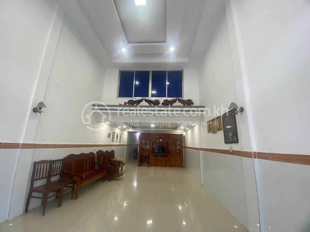 Chak Angrae Leu Flat House For Sale & Rent w Chak Angrae Leu
