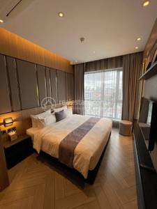 $2,400 Condo