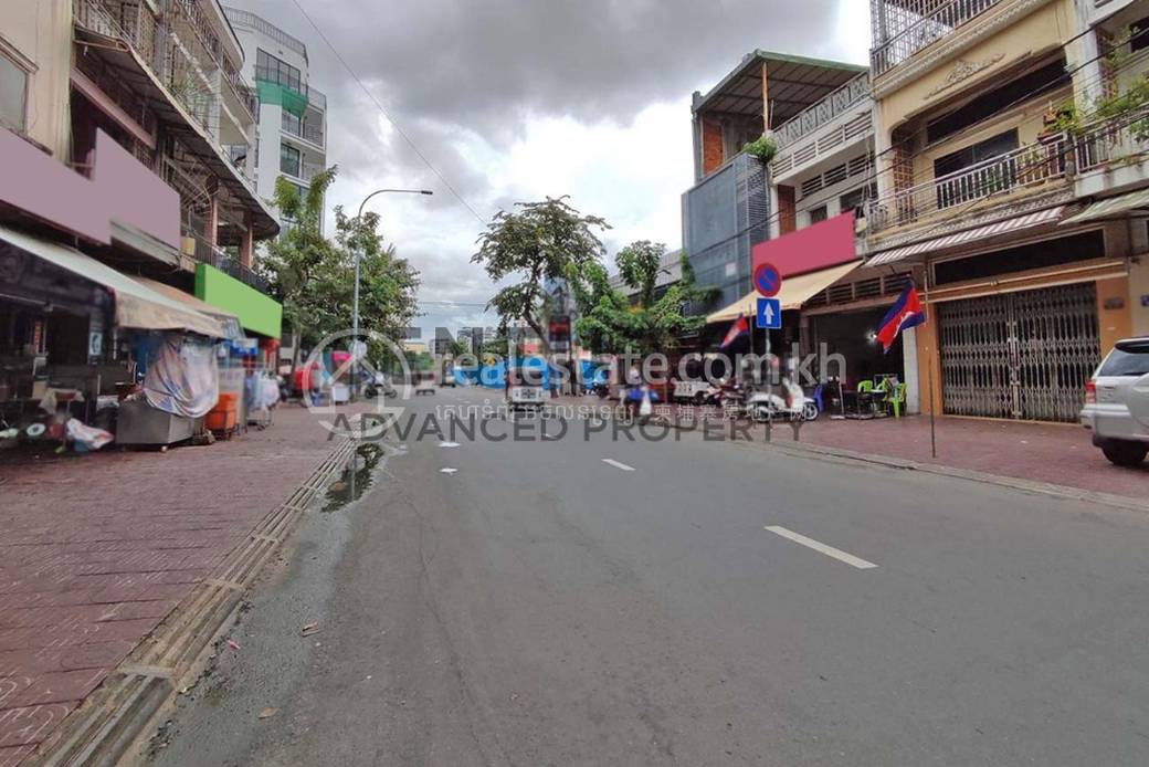 Daun Penh平房出售，位于Phsar Thmei IIIDaun Penh，价格$550,000