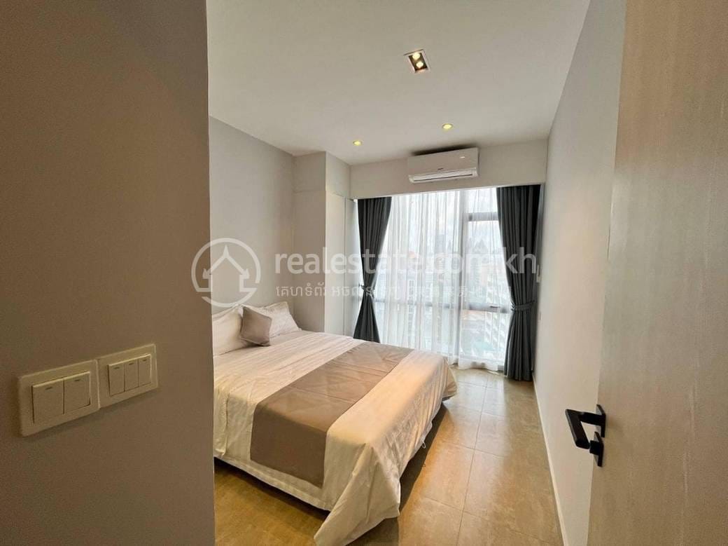 Condo For Rent with 1 Parking Space