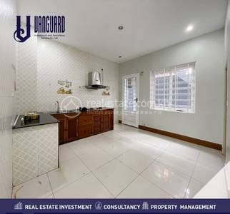 84 sqm Living Size House and lot For Rent in Chamkarmon