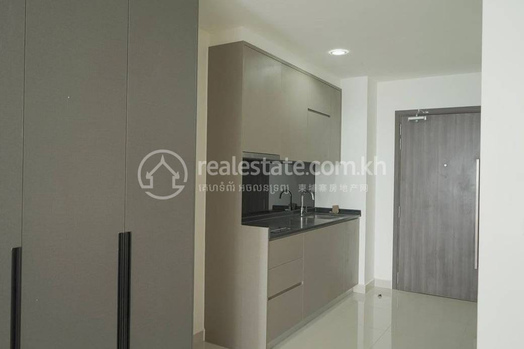 Tonle Bassac Condo For Rent in Tonle Bassac