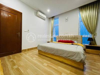 Apartment For Rent in Tonle Bassac, Chamkarmon, Phnom Penh